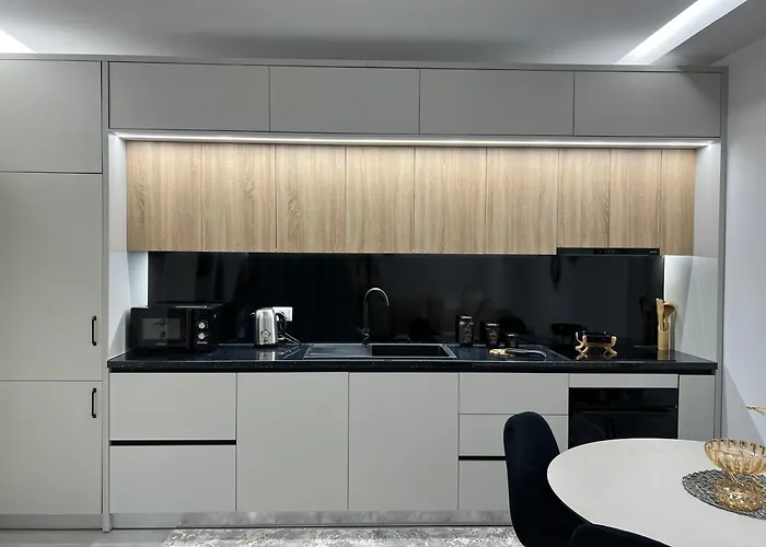 Apartment Luxury Lc Golem (Tirana)