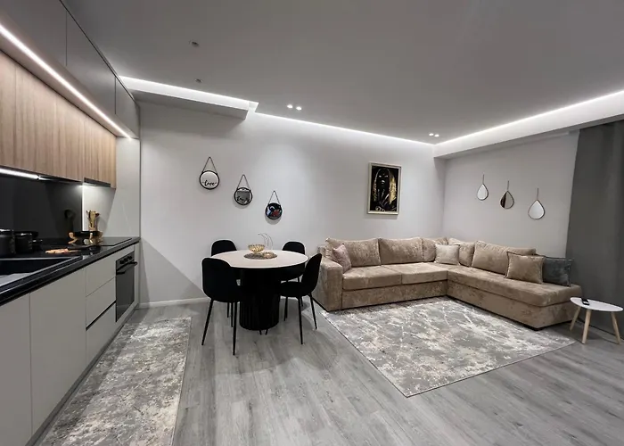 Apartment Luxury Lc Golem (Tirana)